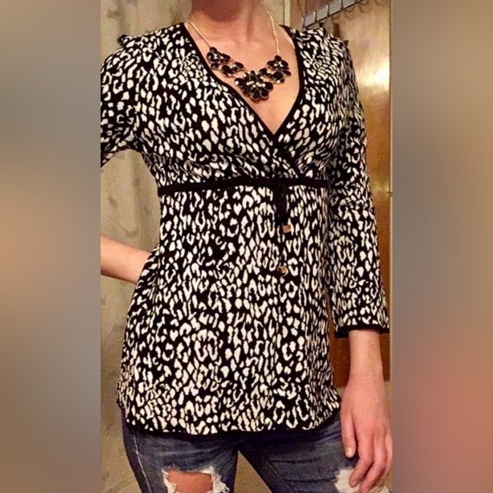 MICHAEL KORS cheetah knit tunic v neck wrap long sleeve waist drawstring size XS